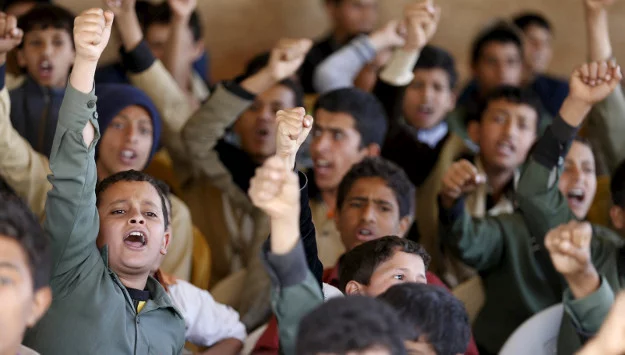 Arab Paper Accuses Iran of Indoctrinating Yemeni Youth, Shipping Drugs to Houthis