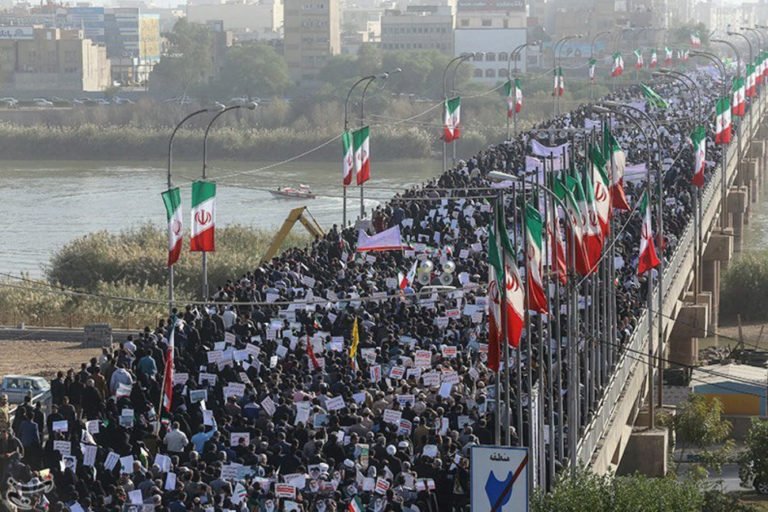 Iran Stages Pro-Government Rallies, Cleric Urges Firm Punishment for Protest Leaders