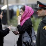 سازمان عفو بین‌الملل در گزارشی وضعیت فعالان زنان و تاثیر حجاب اجباری در جمهوری اسلامی ایران را بررسی کرده و با ذکر مواردی از سبک زندگی‌ زنان و دختران، آن را نه “مدینه ضاله تخیلی” بلکه واقعیت روزمره زندگی دانسته است