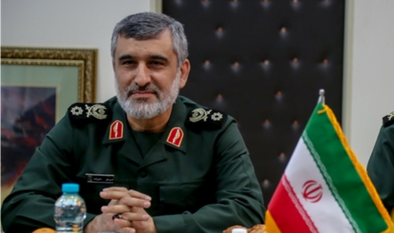 Commander Stresses Friendly, Deep Ties of IRGC and Iran’s Army