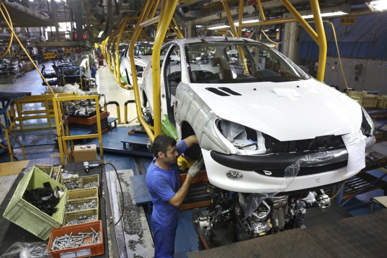 Why the Revolutionary Guards Will Fail Iran’s Car Industry