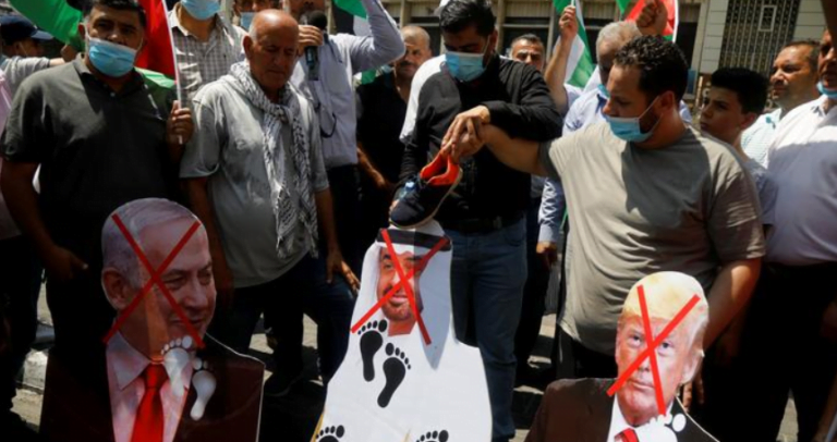 Iran, Turkey slam UAE over agreement with Israel