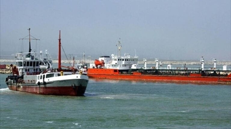 Iran’s shadow fleet of tankers increases its smuggling of oil to China