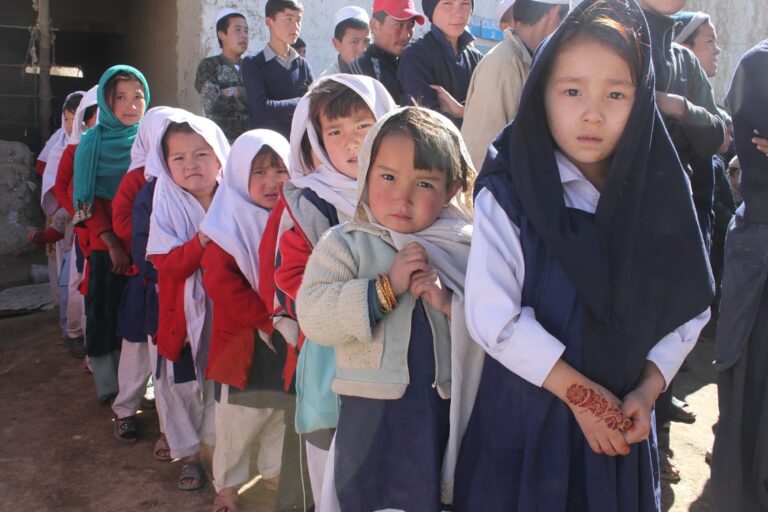 Iran returns Afghan refugees at borders in partnership with Taliban