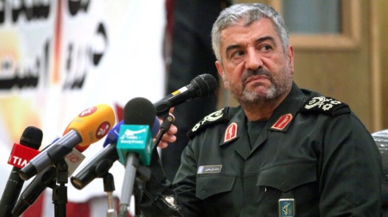 Radio Farda Exposé On IRGC Corruption, Infighting Raises Ire Of Iranian Authorities