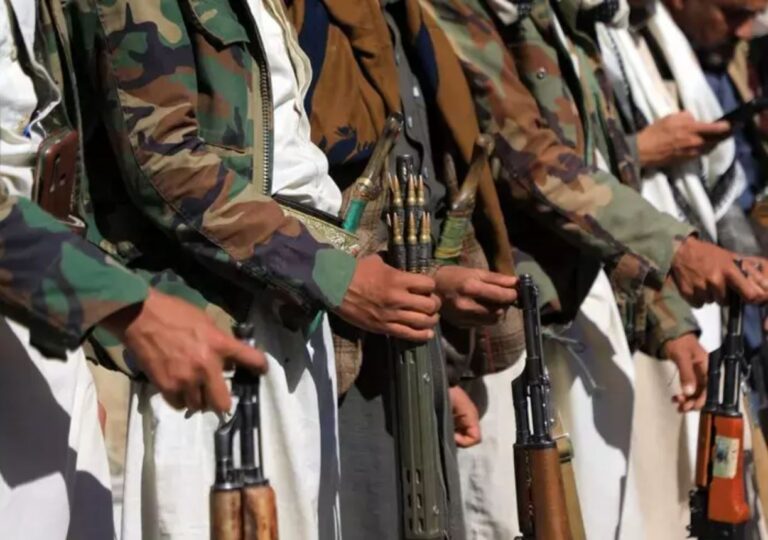 Iranian terrorist IRGC’s arms smuggling to militia prevents peace in Yemen