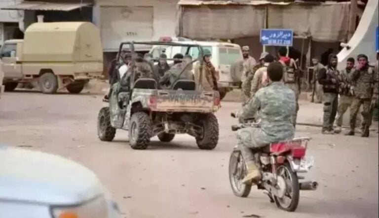 Iran smuggles weapons into Syria via pilgrim convoys