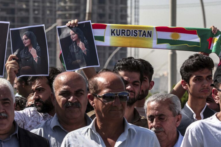 Iranian IRGC attack Kurdish groups in Iraq for supporting protests